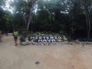 cenote misterio maya en tulum guia de tulum mexico 300x225