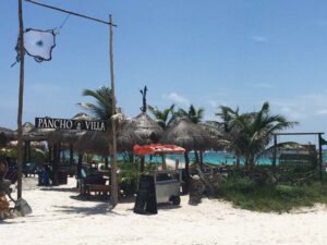 playa maya zona hotelera en tulum guia de tulum mexico 300x225