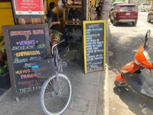 taqueria maya 3 300x225